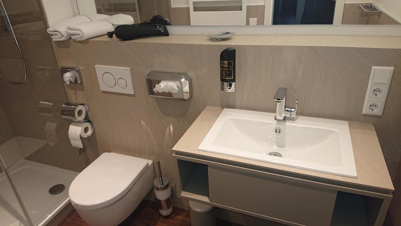 Apart-House Nuernberg Aparthotel Ngoại thất bức ảnh