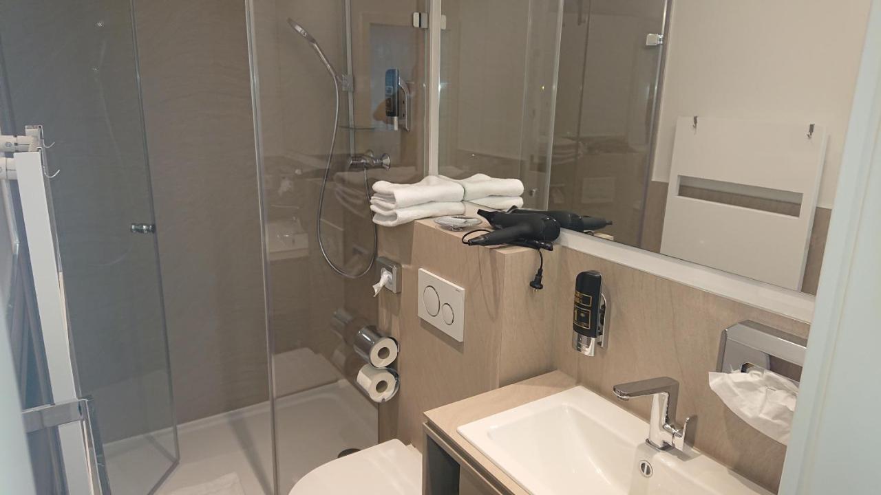 Apart-House Nuernberg Aparthotel Ngoại thất bức ảnh