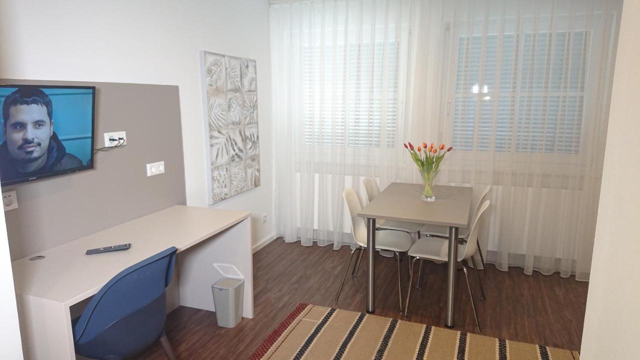 Apart-House Nuernberg Aparthotel Ngoại thất bức ảnh